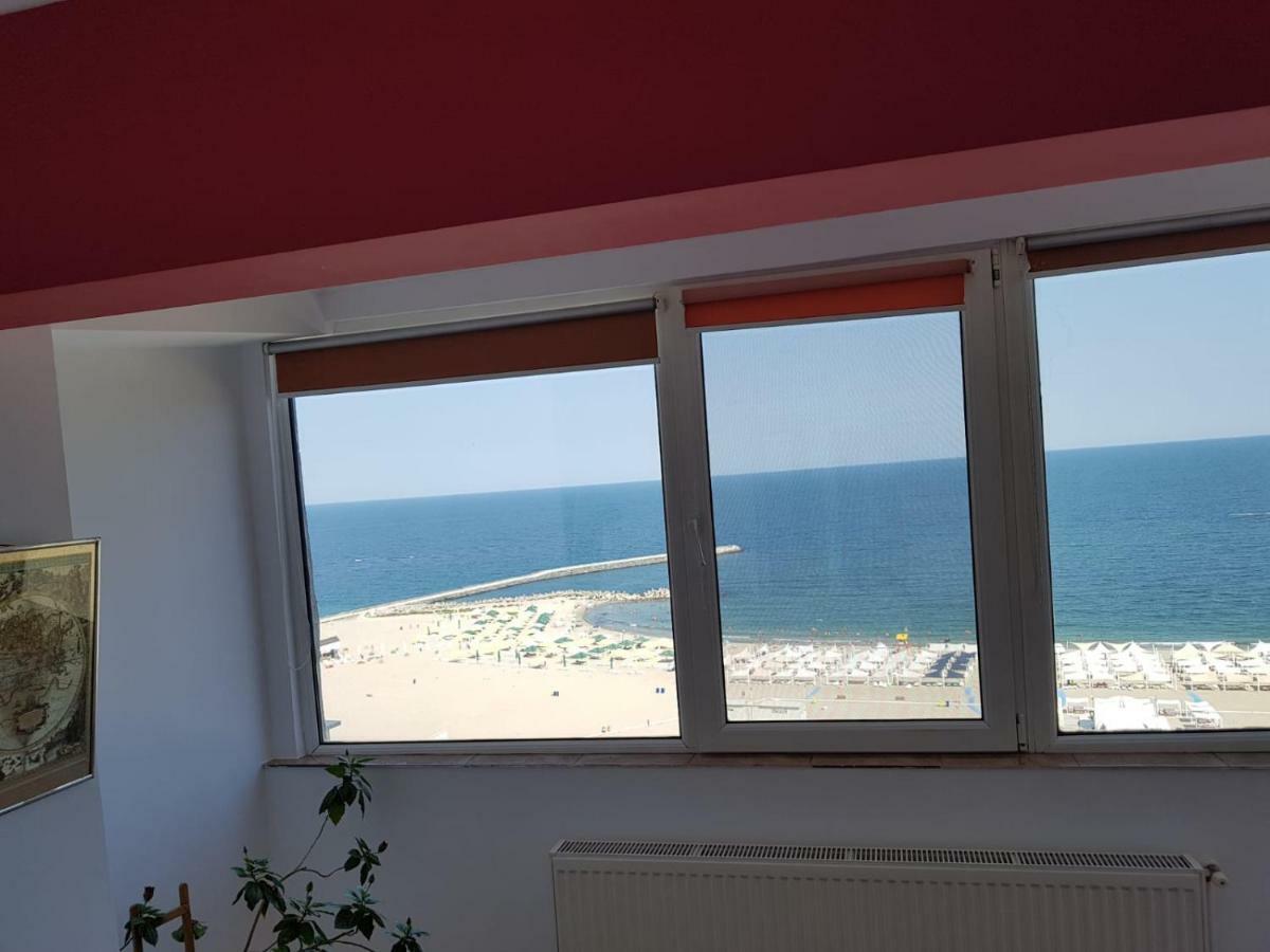 Faleza Nord Sea View Apartment コンスタンツァ エクステリア 写真